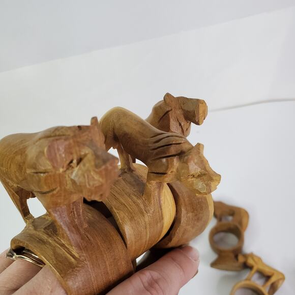 Handcrafted Wooden Lion Animal Napkin Rings Set of 9 Hand Carved in Kenya VTG - Picture 6 of 13